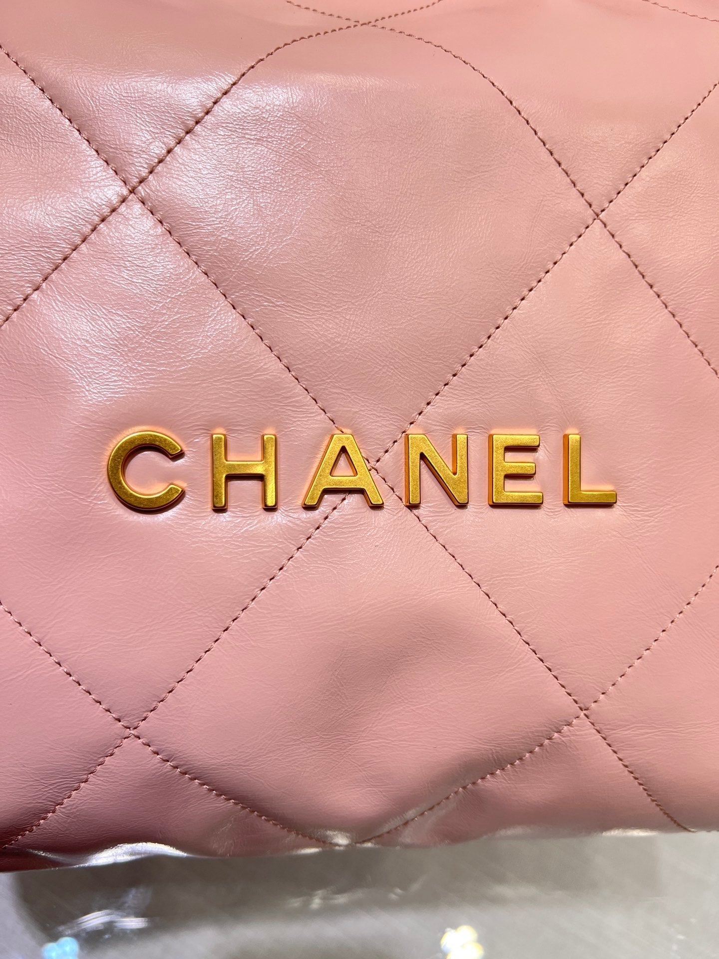 CHANEL HOBO BAG 22 PINK LAMBSKIN GOLD HARDWARE