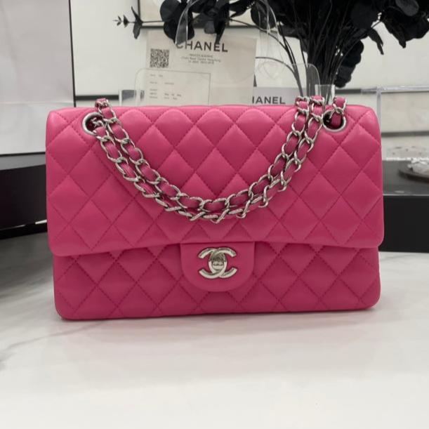 CHANEL 25 CLASSIC SMALL DOUBLE FLAP BAG IN BRIGHT PINK CALFSKIN WITH STRAP