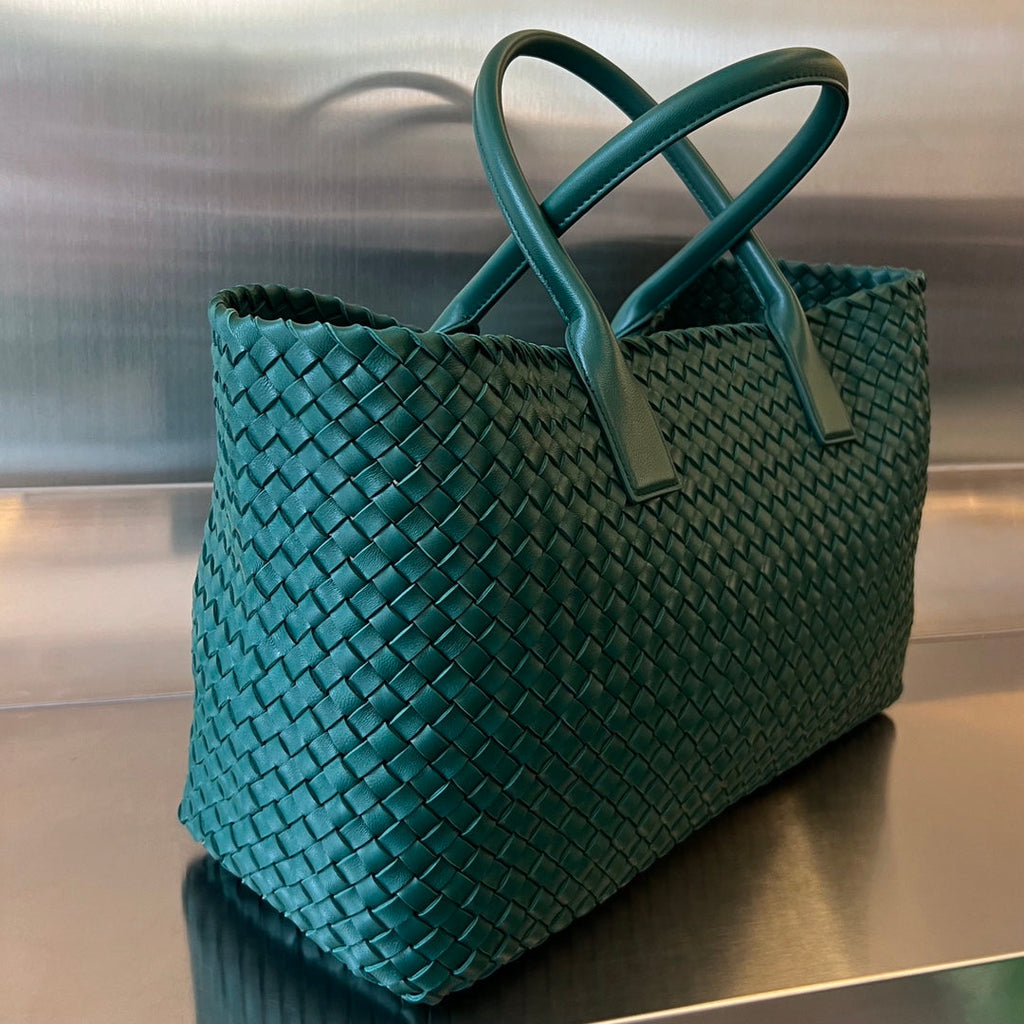 BOTTEGA VENETA LARGE CABAT 51 IN KAITOKE GREEN LAMBSKIN