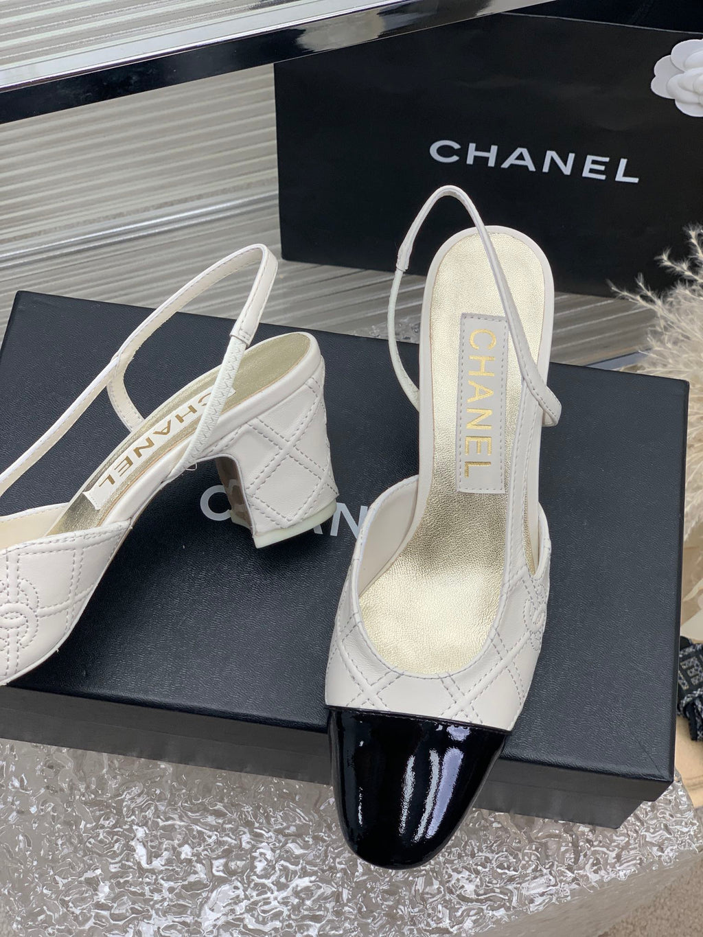 CHANEL HIGH SLINGBACKS 65 WHITE MIX BLACK CALFSKIN