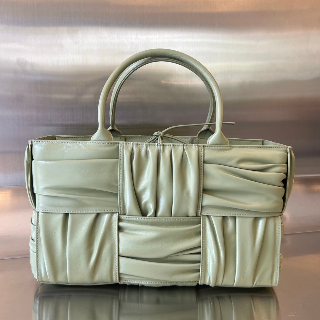 BOTTEGA VENETA SMALL ARCO TOTE 30 IN TRAVERTINE SOFT LAMBSKIN
