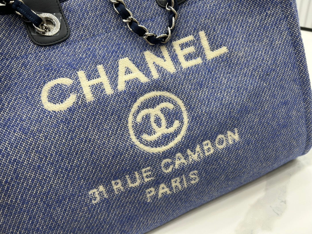 CHANEL DEAUVILLE LARGE 38 TOTE BAG IN VIOLET PURPLE CANVAS WITH WHITE LOGO