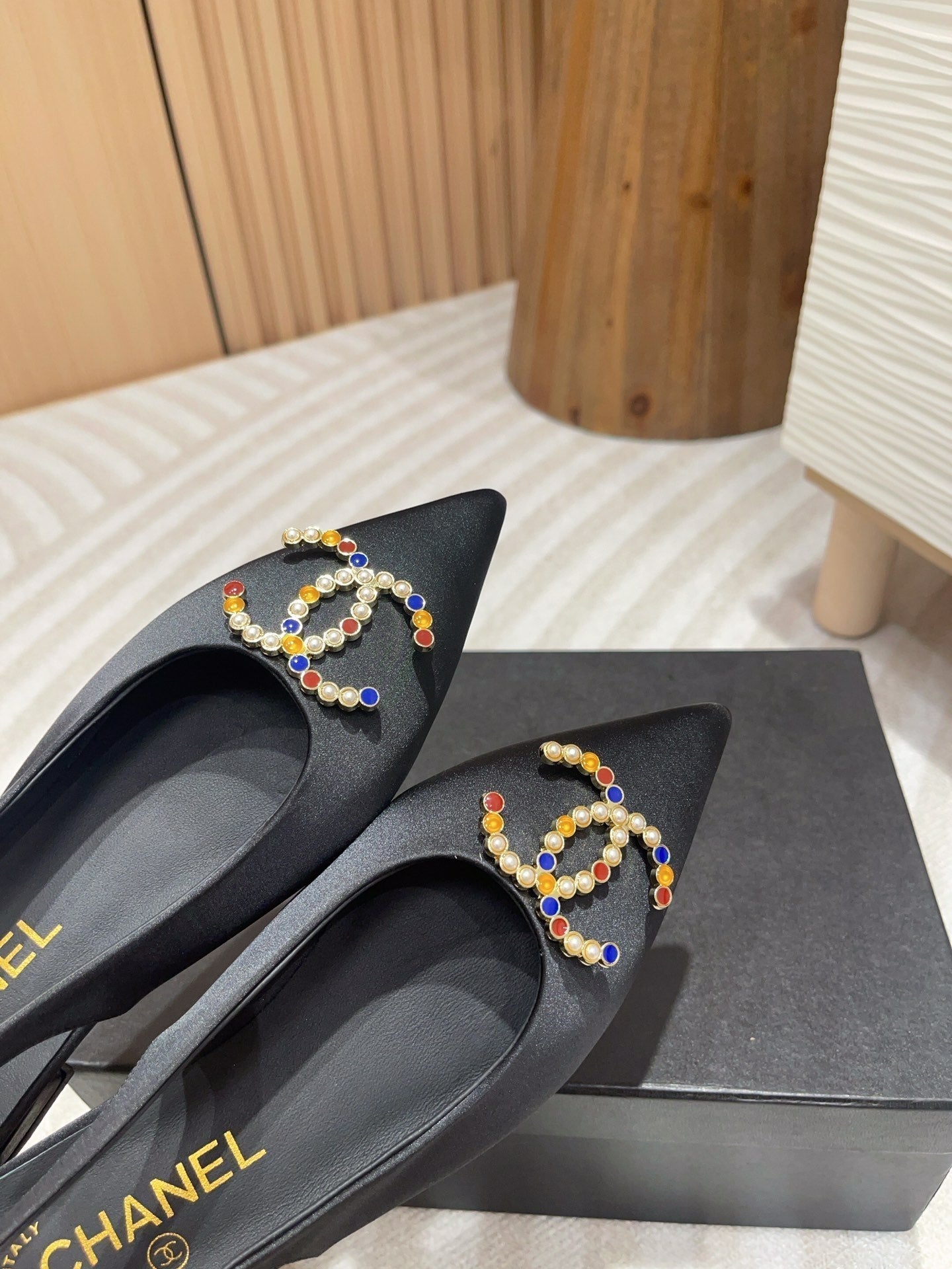 CHANEL SLINGBACKS BLACK SATIN AND LAMBSKIN