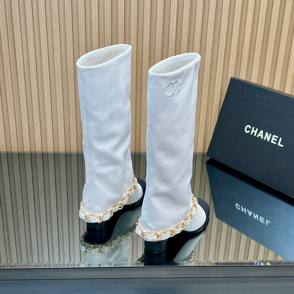 CHANEL 25S KNEE-HIGH HEELED BOOTS 65MM IN WHITE CALFSKIN GOLD HARDWARE