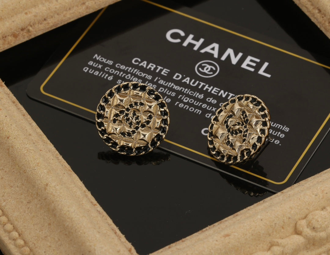 18K  Chanel Diamond Round Earrings