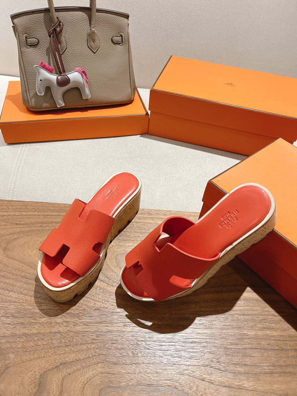 HERMES 25S HIGH WEDGE SANDALS IN DARK ORANGE LAMBSKIN STYLE 33