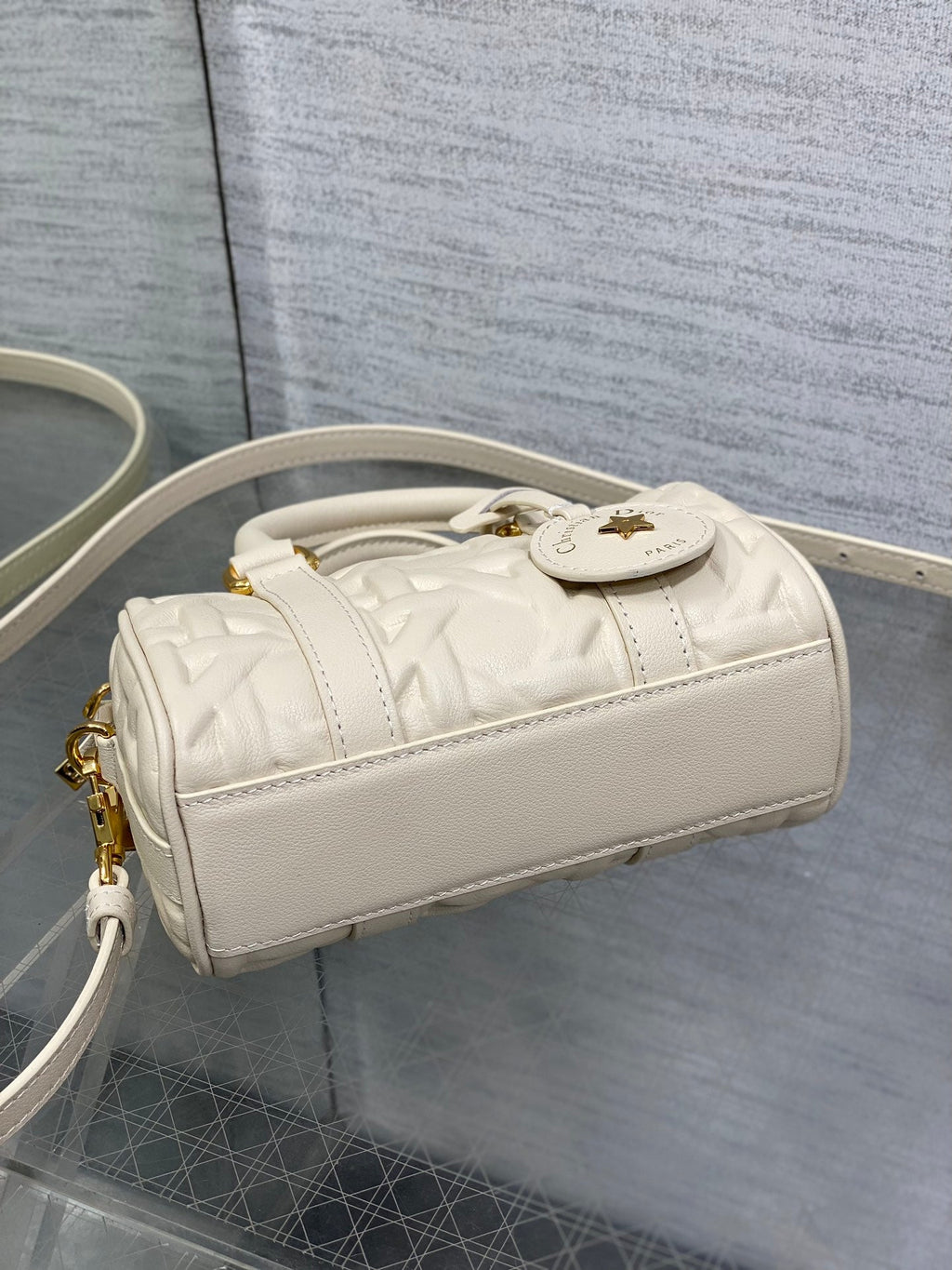 DIOR GROOVE 17 BAG IN WHITE CREAM MACROCANNAGE CALFSKIN WITH GOLD HARDWARE
