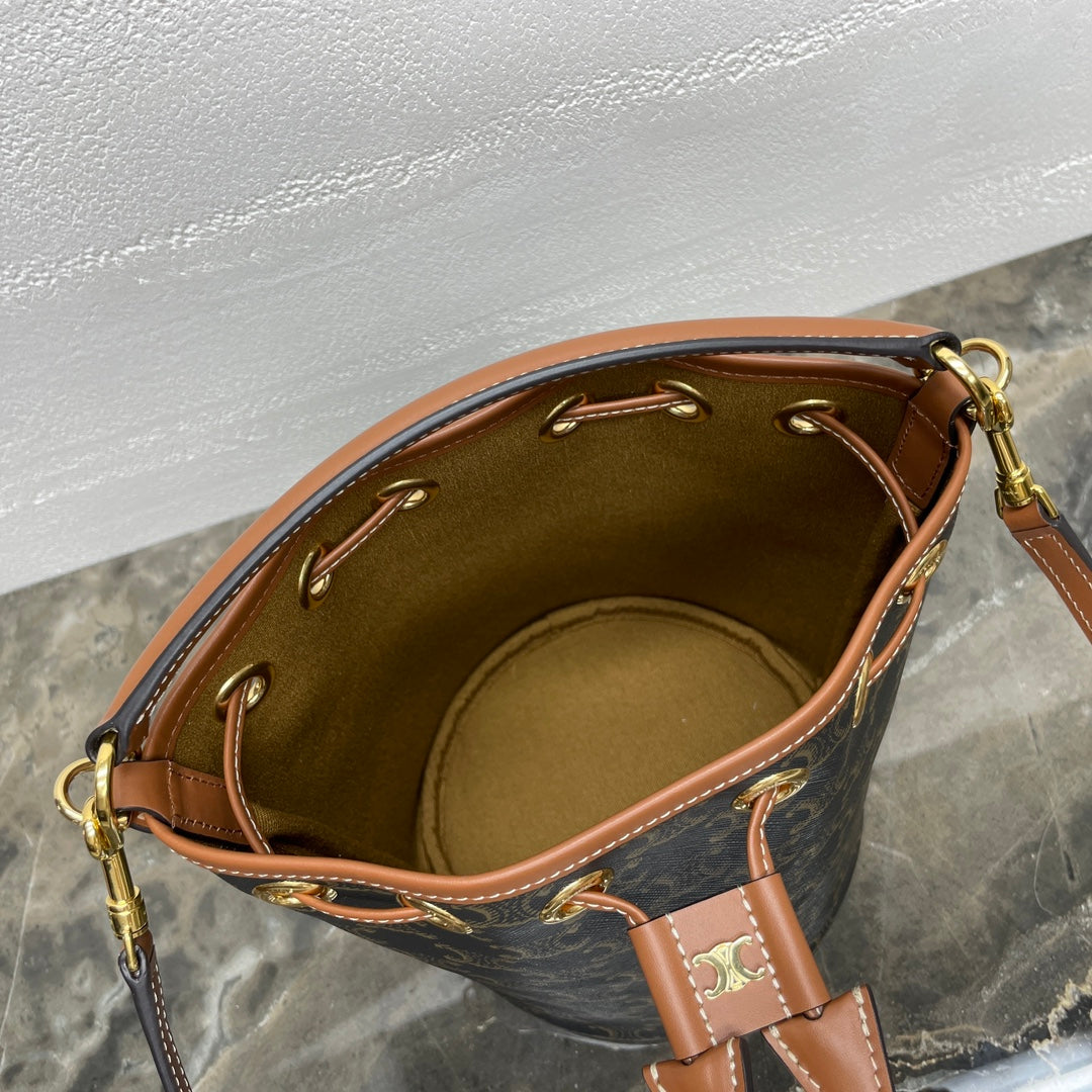 CELINE CLARA BAG 19 IN BLACK TRIOMPHE CANVAS AND BROWN CALFSKIN TRIM