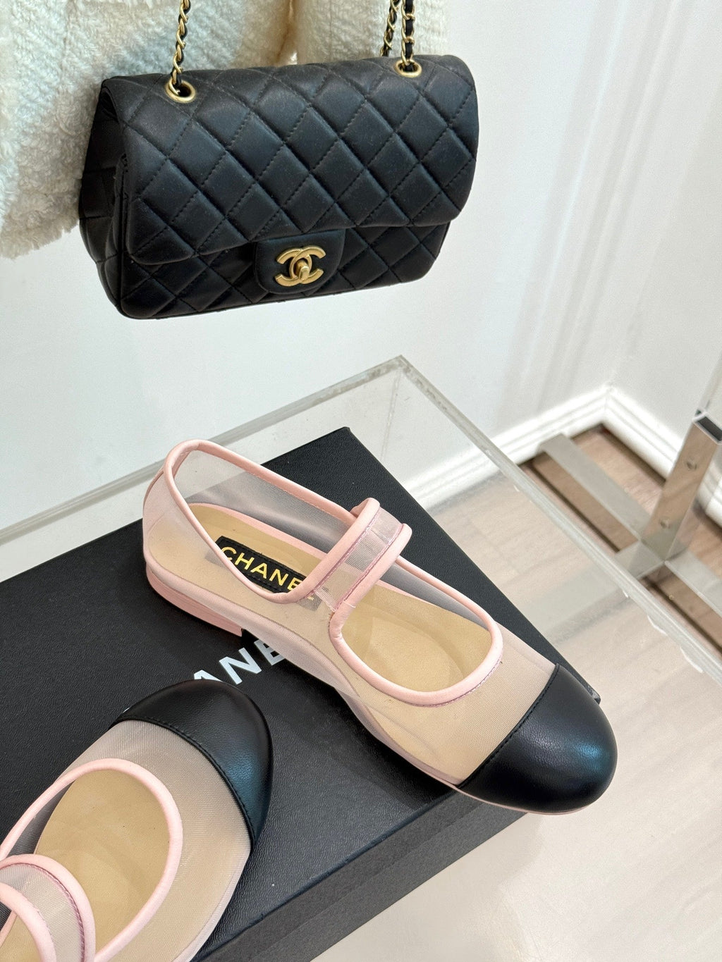 CHANEL FLAT SHOES IN PINK MESH AND BLACK LAMBSKIN