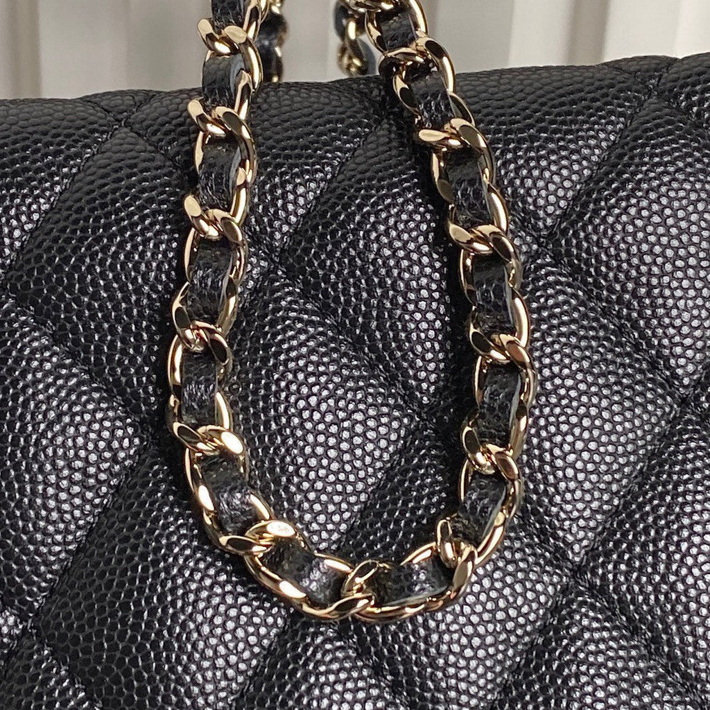 CHANEL HOBO BAG 21 IN BLACK GRAINED CALFSKIN GOLD HARDWARE