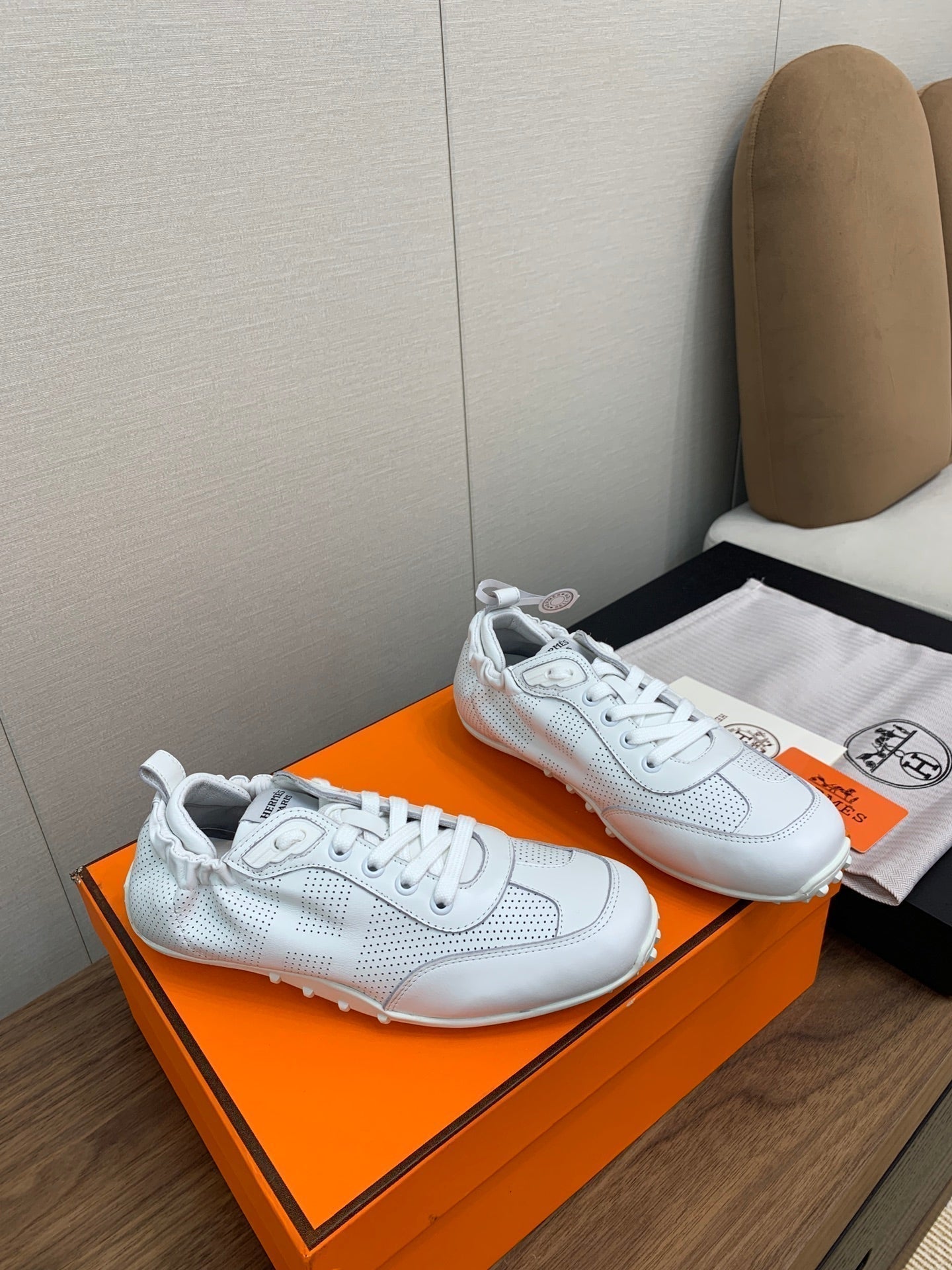 HERMES SKATEBOARD SHOES LIGHT GRAY CALFSKIN