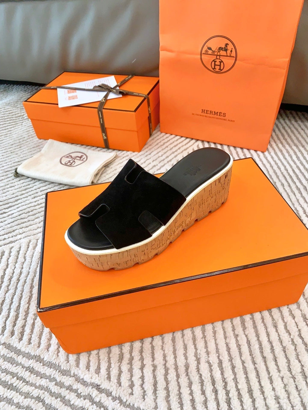 HERMES EZE 65 SANDAL BLACK SUEDE